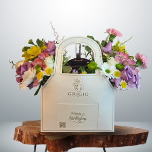 تنسيقة الشنطة الحيوية مع عطر - Grigio
