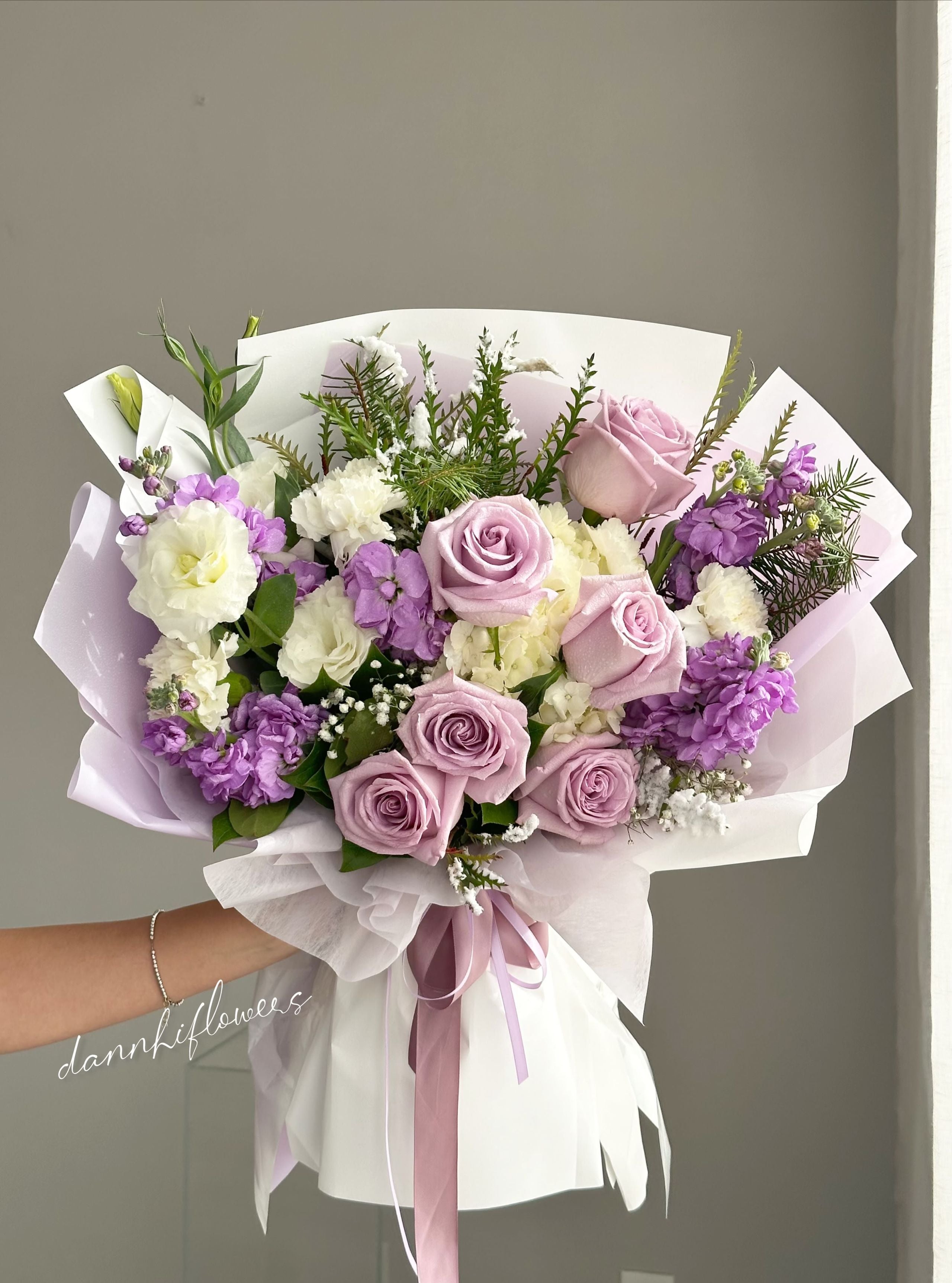 Lavender Dreams – Aromatic Lavender Bouquet